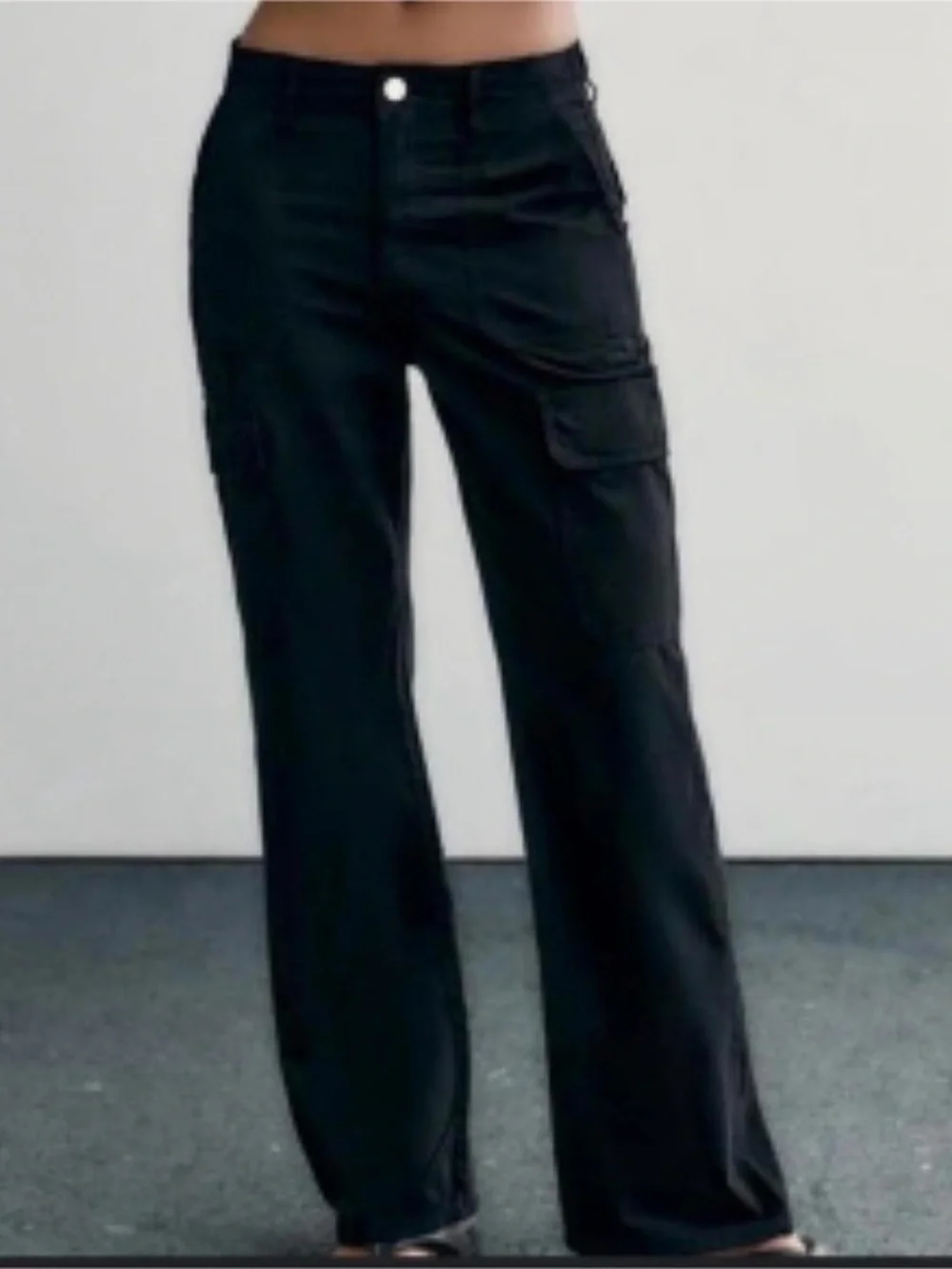Zara Straight Leg Cargo Pants Black Size 4 Classic Minimalist Boho